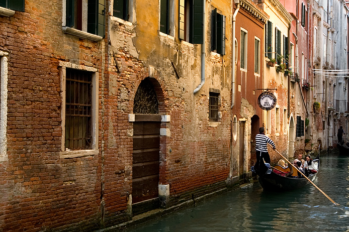 Gondola, Venice 02