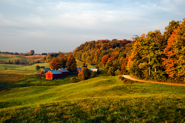 Jenne Farm, Barn, South Woodstock, VT 01