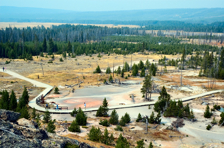 Geyser, Artist Paint Pots, Yellowstone National Park 04